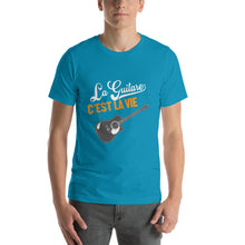 Charger l&#39;image dans la galerie, T-Shirt La Guitare Folk C&#39;est la vie
